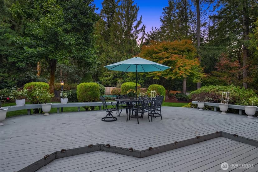 Property photo for 313 219th Avenue Ne, Sammamish photo 34