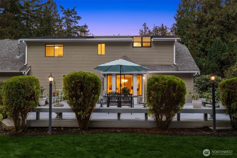 Property photo for 313 219th Avenue Ne, Sammamish photo 36