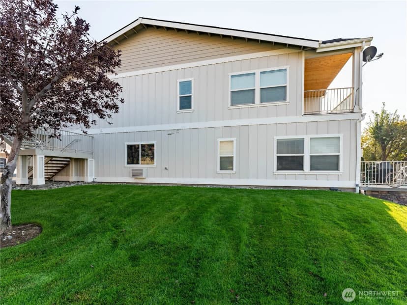 Property photo for 23772 Crescent Bay Drive Nw #107, Quincy photo 26