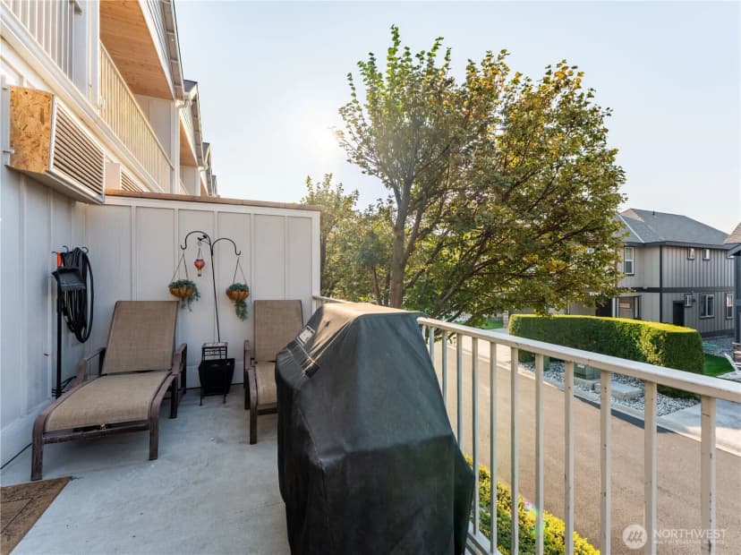 Property photo for 23772 Crescent Bay Drive Nw #107, Quincy photo 23