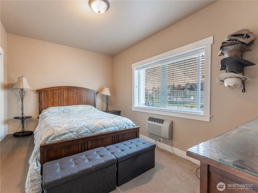 Property photo for 23772 Crescent Bay Drive Nw #107, Quincy photo 11