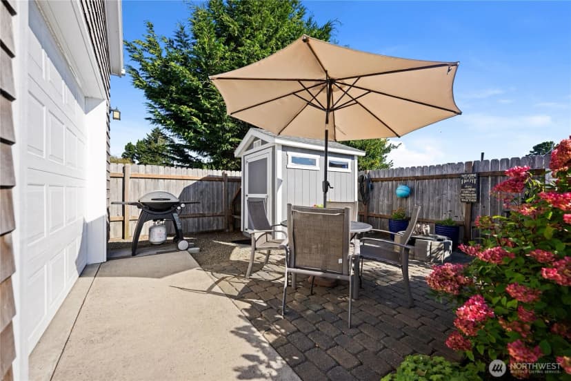 Property photo for 1512 S Ocean Beach Blvd, Long Beach photo 23