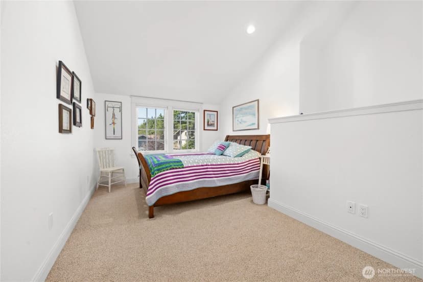 Property photo for 1512 S Ocean Beach Blvd, Long Beach photo 17