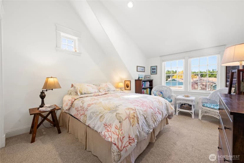 Property photo for 1512 S Ocean Beach Blvd, Long Beach photo 19