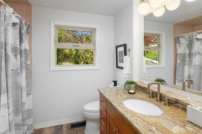 Property photo for 15851 Se 12th Place, Bellevue photo 21