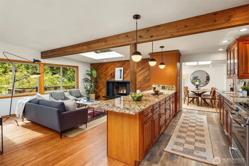 Property photo for 15851 Se 12th Place, Bellevue photo 6