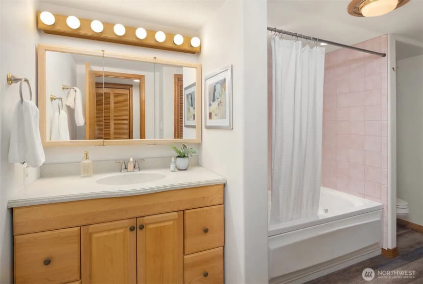 Property photo for 15851 Se 12th Place, Bellevue photo 29