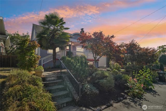 Property photo for 4714 4th Avenue Ne, Seattle
