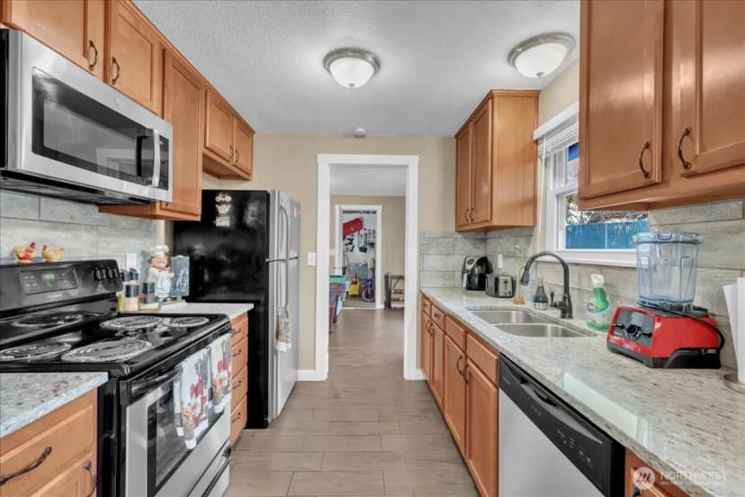 Property photo for 31212 9th Avenue S, Federal Way photo 12