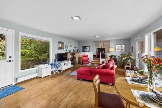 Property photo for 1040 Puget Street, Bellingham photo 3