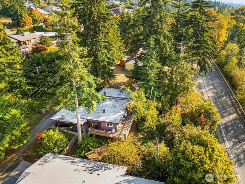 Property photo for 1040 Puget Street, Bellingham photo 32