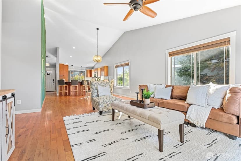 Property photo for 1689 Aaron Drive, Lynden photo 16