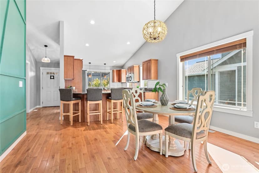 Property photo for 1689 Aaron Drive, Lynden photo 11