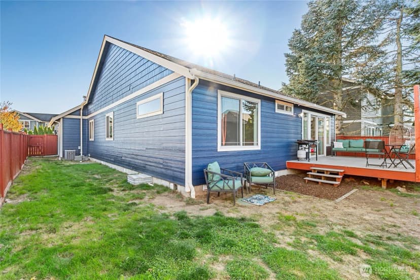 Property photo for 1689 Aaron Drive, Lynden photo 28