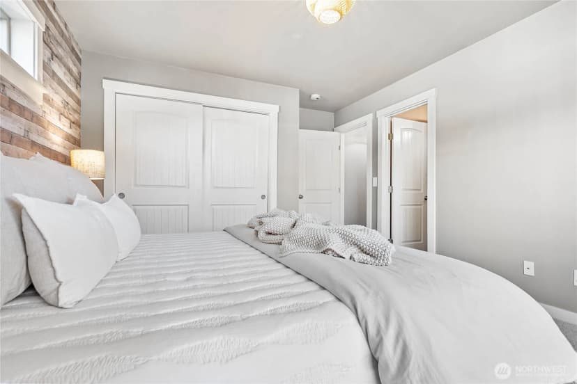 Property photo for 1689 Aaron Drive, Lynden photo 18