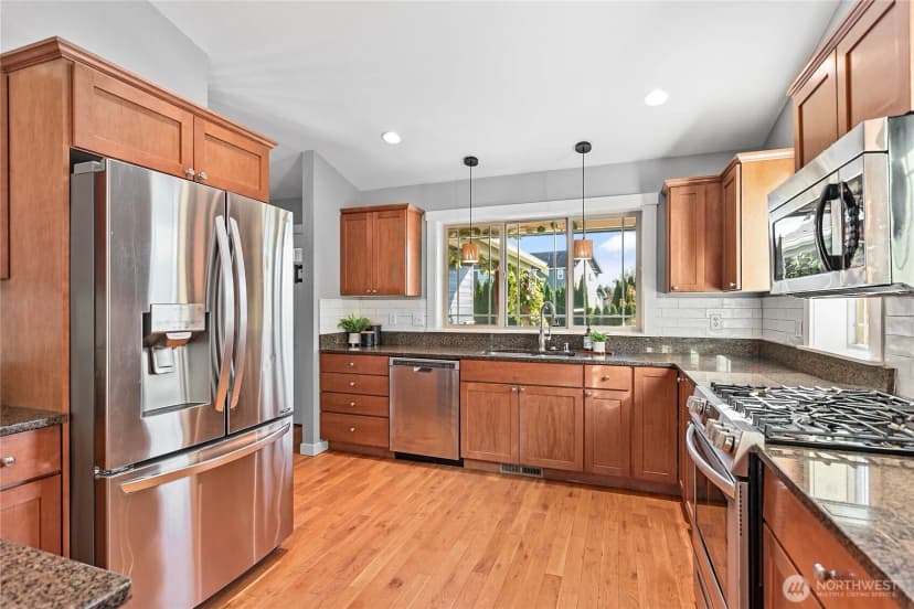 Property photo for 1689 Aaron Drive, Lynden photo 6