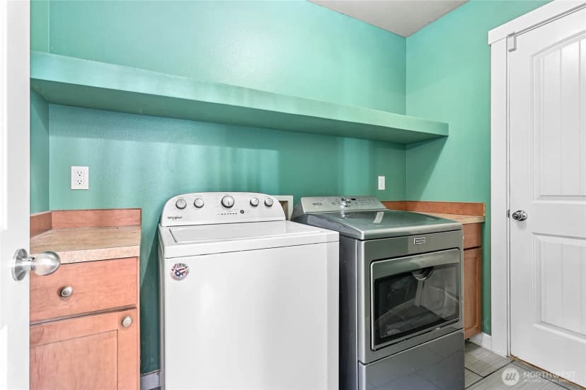 Property photo for 1689 Aaron Drive, Lynden photo 23