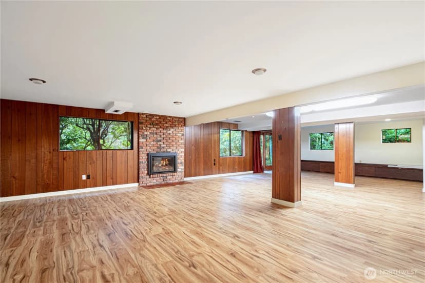 Property photo for 502 130th Avenue Ne, Bellevue photo 18