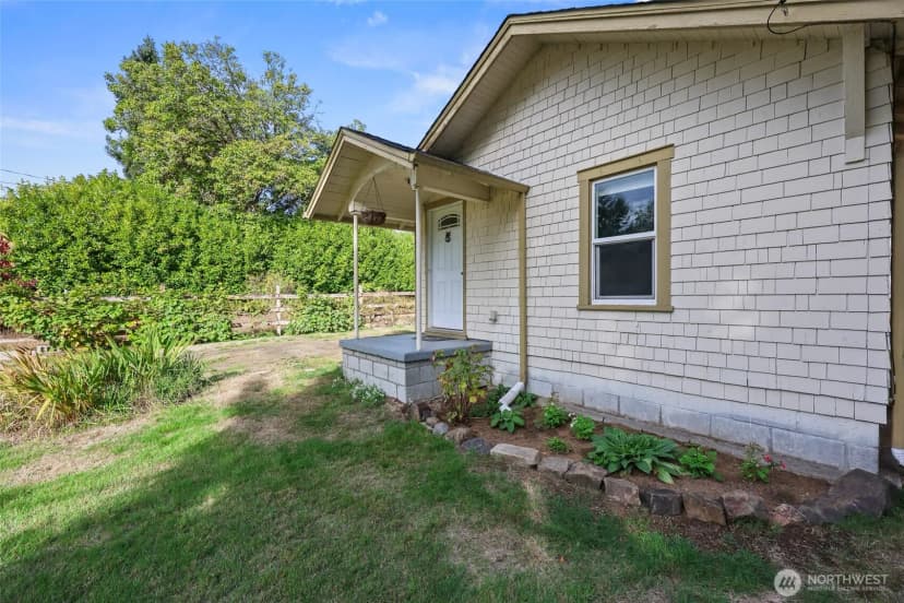 Property photo for 1232 Frederick Street Se, Olympia photo 2