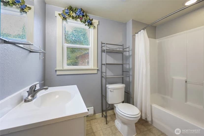 Property photo for 1232 Frederick Street Se, Olympia photo 12