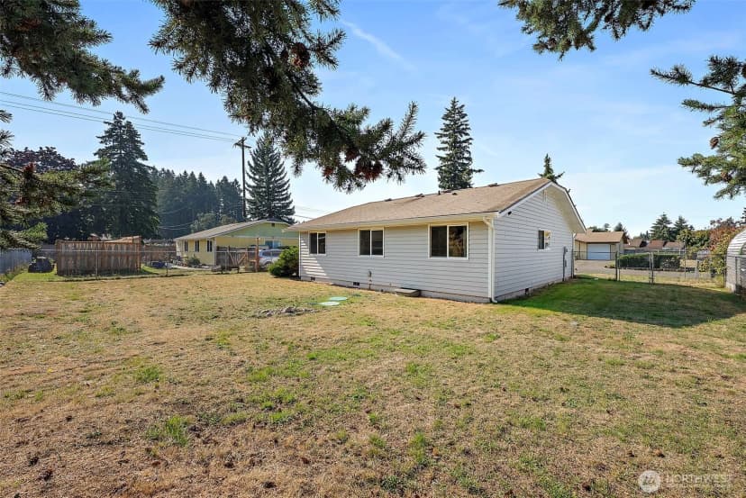 Property photo for 17513 6th Ave Court E, Spanaway photo 24