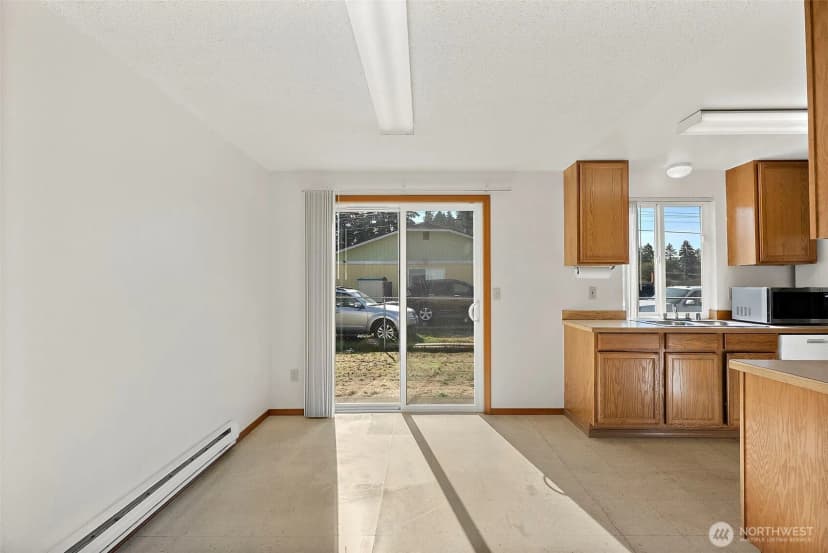 Property photo for 17513 6th Ave Court E, Spanaway photo 7