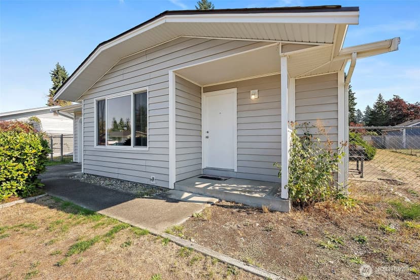 Property photo for 17513 6th Ave Court E, Spanaway photo 27