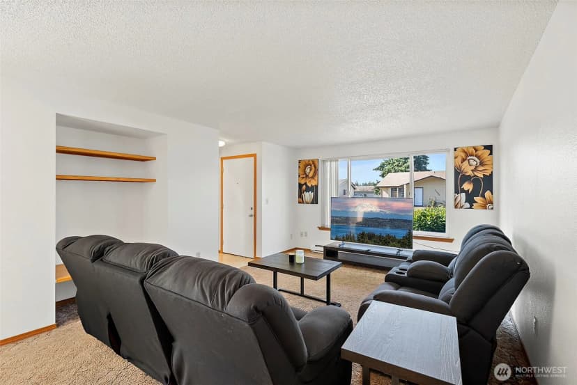 Property photo for 17513 6th Ave Court E, Spanaway photo 5
