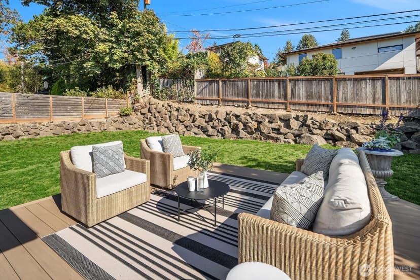 Property photo for 5606 59th Avenue Ne, Seattle photo 25