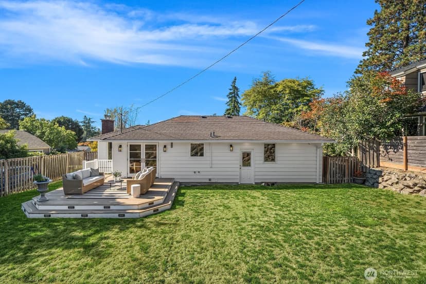 Property photo for 5606 59th Avenue Ne, Seattle photo 23