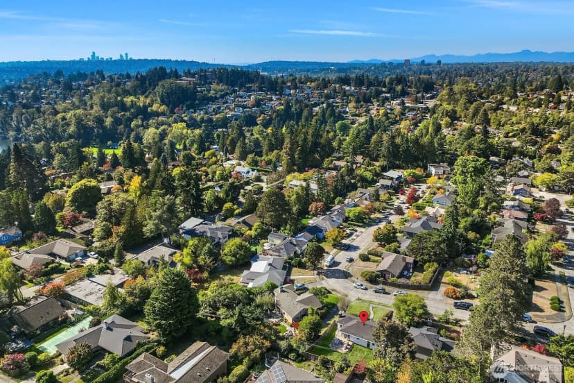 Property photo for 5606 59th Avenue Ne, Seattle photo 32