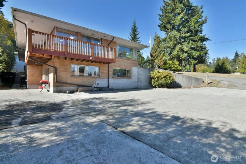 Property photo for 1824 74th Street Se, Everett photo 32