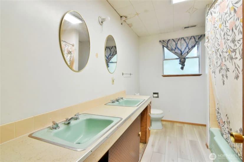 Property photo for 1824 74th Street Se, Everett photo 29