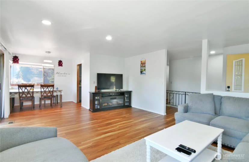 Property photo for 1824 74th Street Se, Everett photo 5