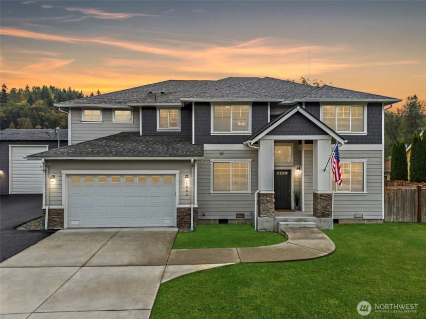 Property photo for 1602 12th Avenue Se, Puyallup photo 2
