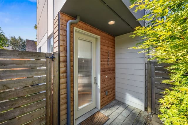 Property photo for 2245 Nw 64th Street, Seattle photo 2