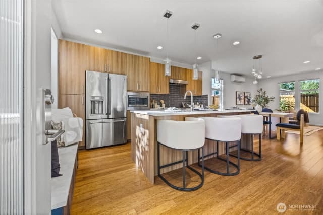 Property photo for 2245 Nw 64th Street, Seattle photo 4
