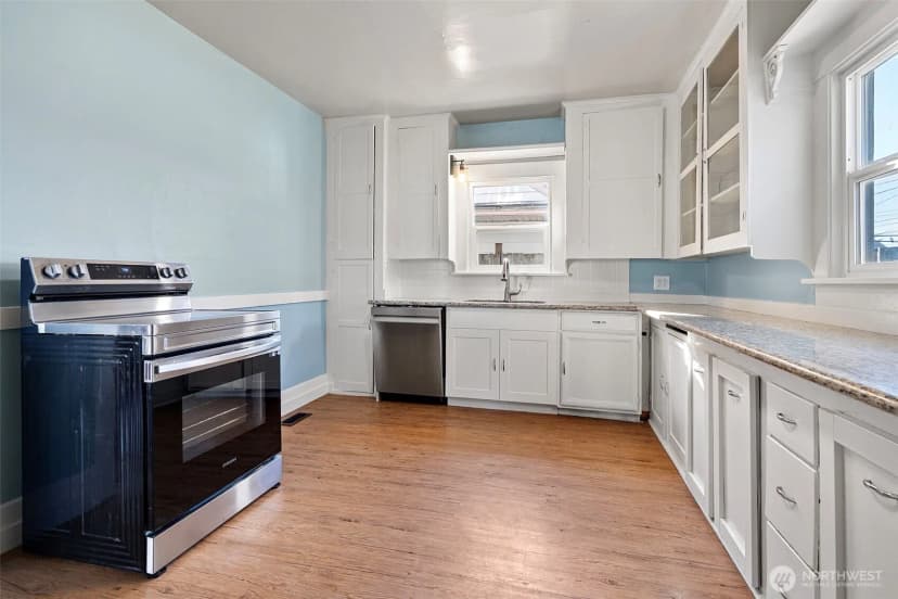 Property photo for 4512 S M Street, Tacoma photo 7