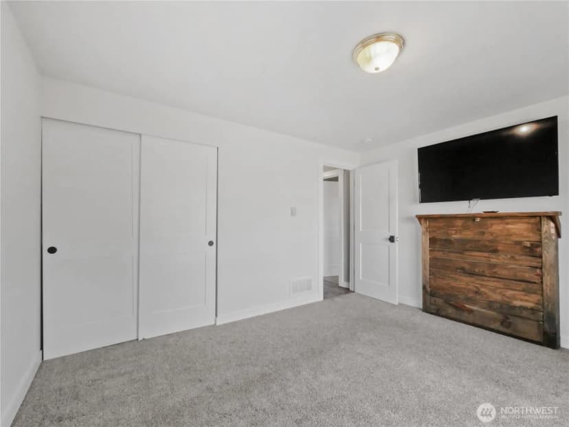 Property photo for 219 Jones Road, Winlock photo 17