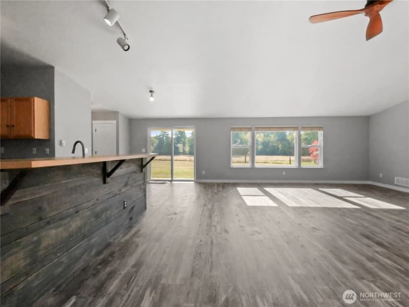 Property photo for 219 Jones Road, Winlock photo 9