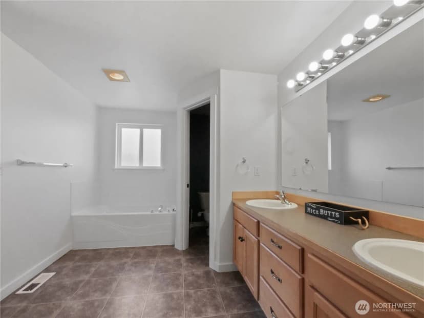 Property photo for 219 Jones Road, Winlock photo 22