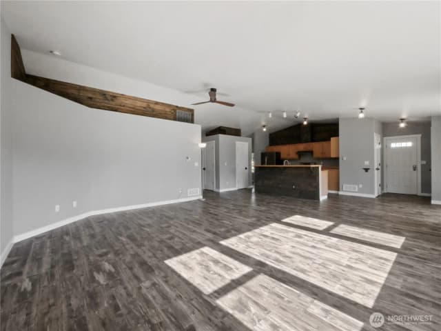 Property photo for 219 Jones Road, Winlock photo 5