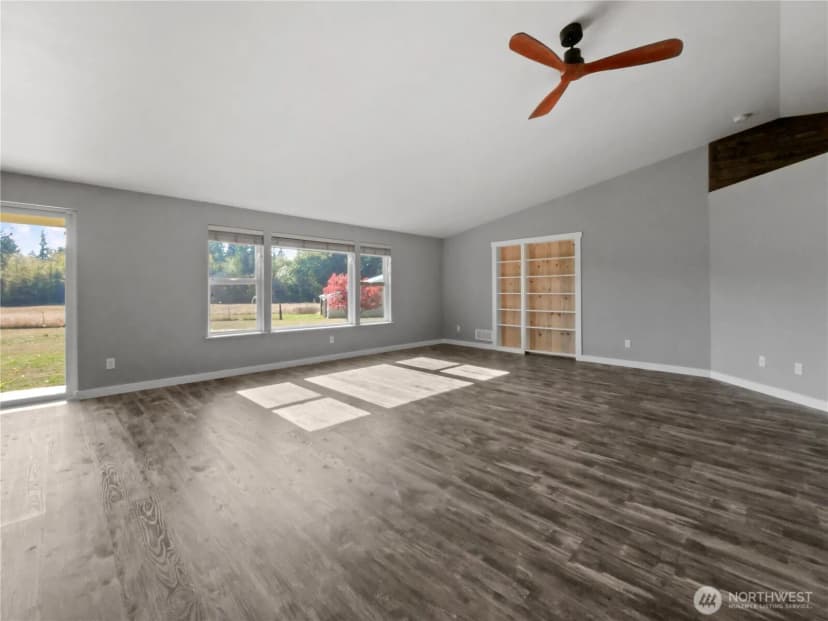 Property photo for 219 Jones Road, Winlock photo 8