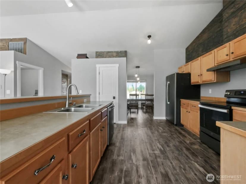 Property photo for 219 Jones Road, Winlock photo 11