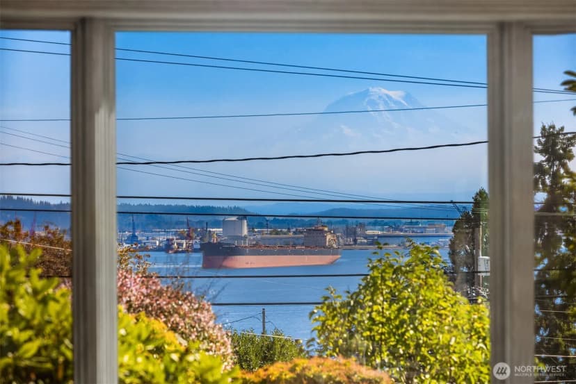Property photo for 4801 Hyada Boulevard Ne, Tacoma photo 9