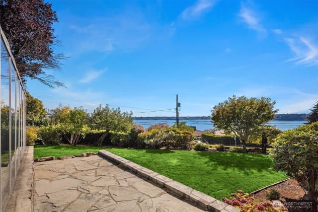 Property photo for 4801 Hyada Boulevard Ne, Tacoma photo 3