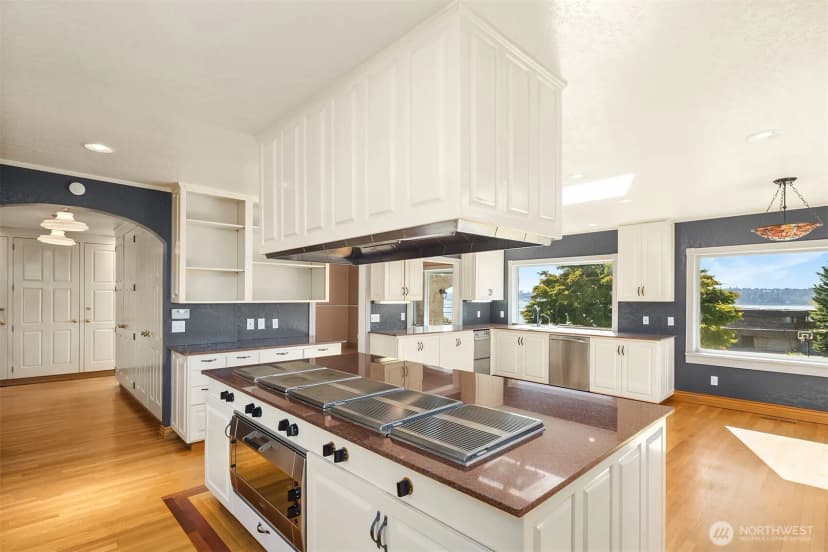 Property photo for 4801 Hyada Boulevard Ne, Tacoma photo 14