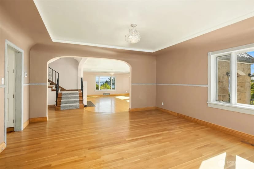 Property photo for 4801 Hyada Boulevard Ne, Tacoma photo 8
