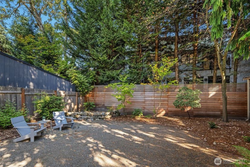 Property photo for 1418 33rd Avenue, Seattle photo 23