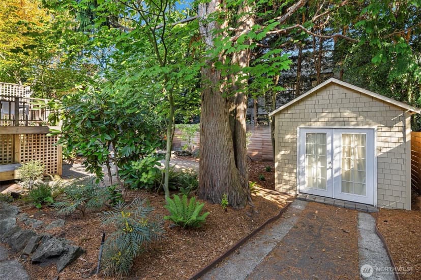 Property photo for 1418 33rd Avenue, Seattle photo 32